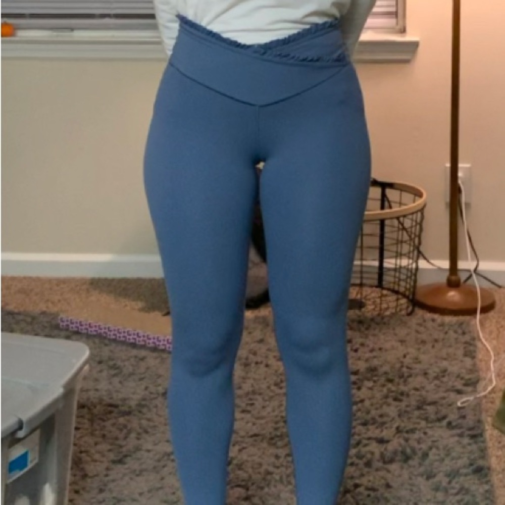 Aerie Crossover Ruffle Leggings Blue Size Medium